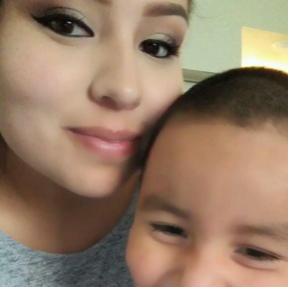 Meet your Posher, Itzel - Picture 1 of 1